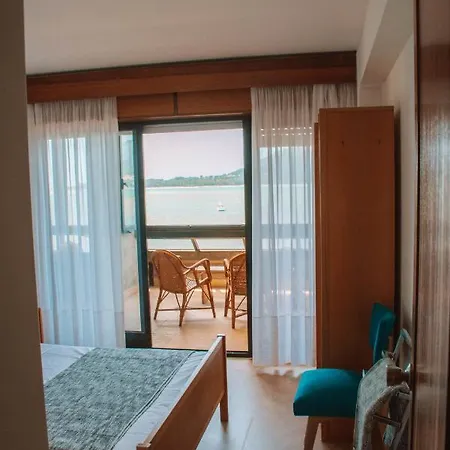 Just Like - Ape Do Rio * Caminha